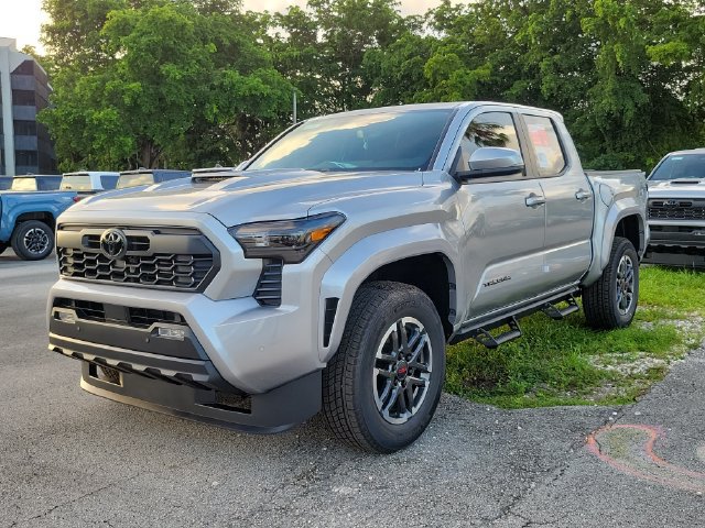 Used 2026 Toyota Tacoma TRD Sport w/ TRD Sport Upgrade Package RWD image 2