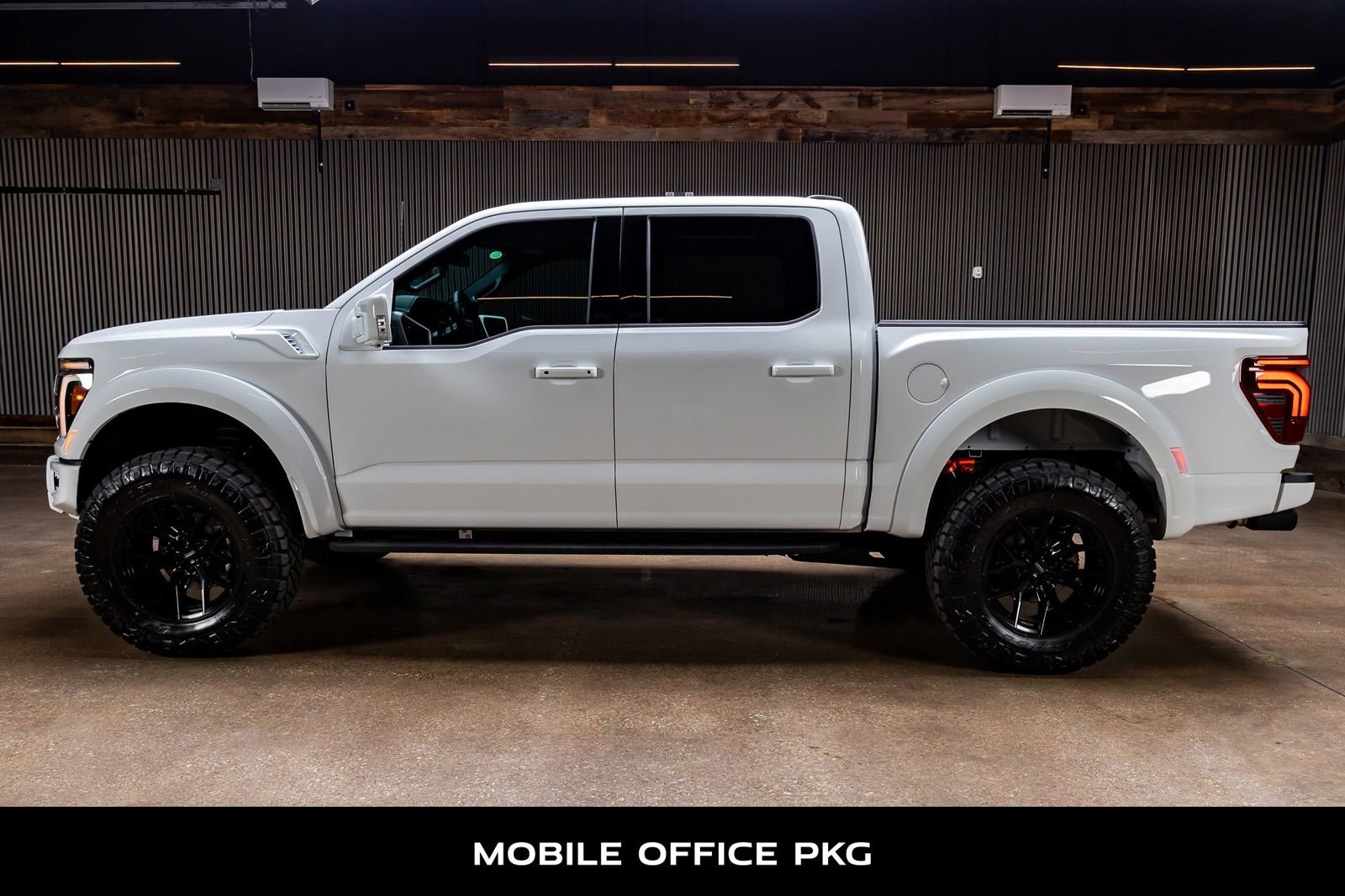 Used 2026 Ford F150 Raptor AWD/4WD image 6