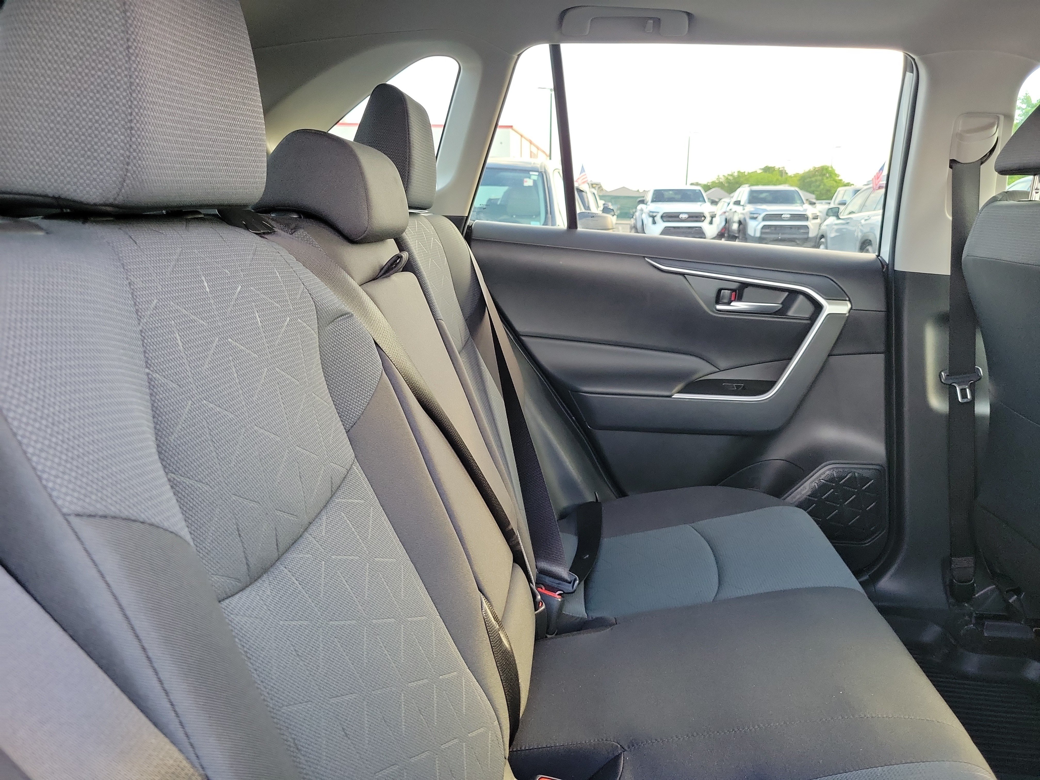 Used 2024 Toyota RAV4 XLE w/ Convenience Package FWD image 15