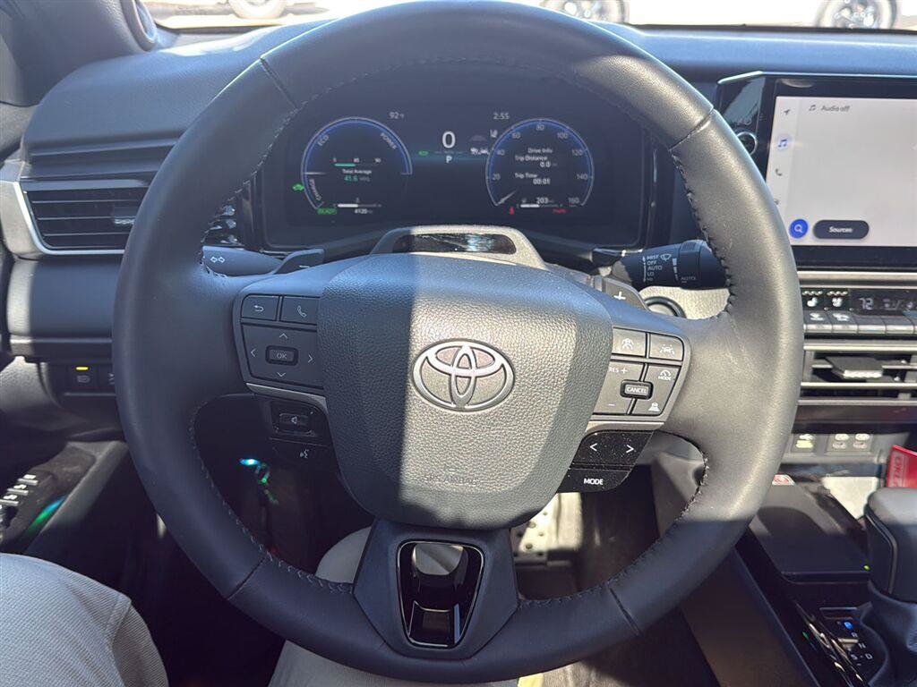 Used 2026 Toyota Camry XSE w/ Premium Plus Package FWD image 4