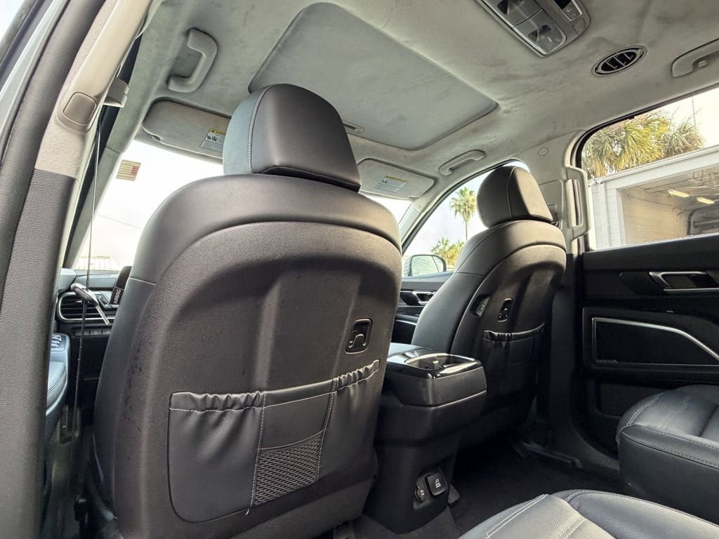 Certified 2023 Kia Telluride SX Prestige AWD/4WD image 10