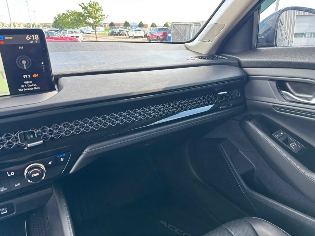 Used 2025 Honda Accord Touring image 28