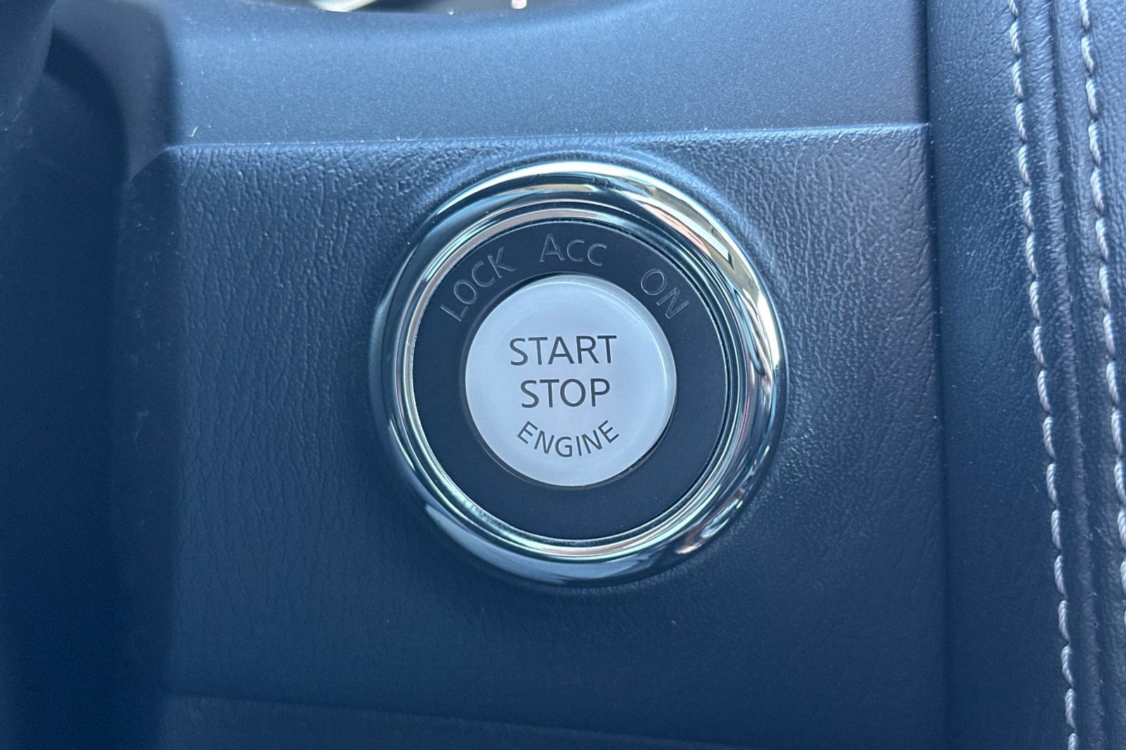 Used 2018 INFINITI QX80 2WD w/ Driver Assistance Package image 35