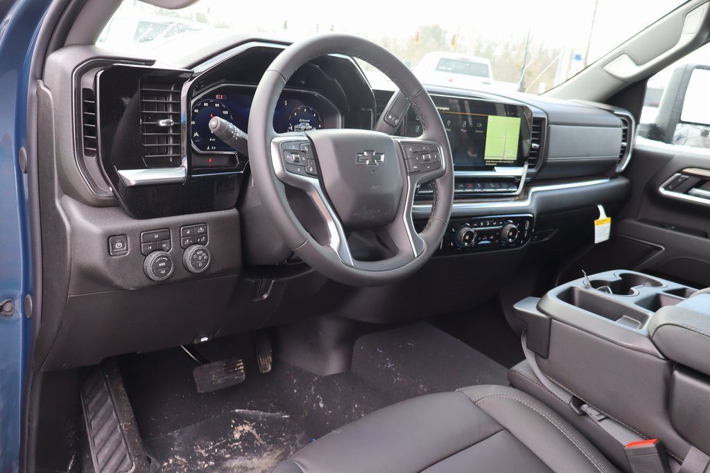 New 2026 Chevrolet Silverado 3500 LT w/ Trail Boss Package image 4