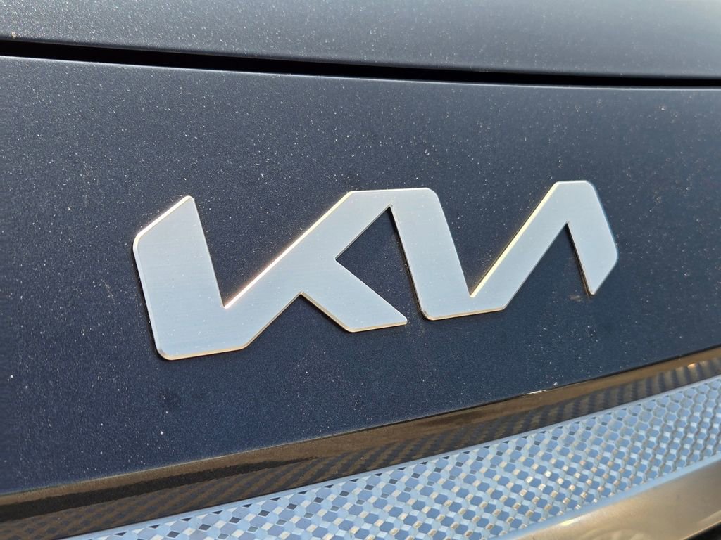 Certified 2025 Kia Seltos S FWD image 5