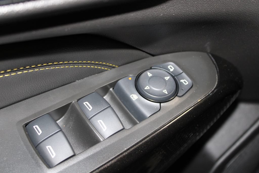 Used 2024 Chevrolet Trax ACTIV w/ Sunroof Package FWD image 43