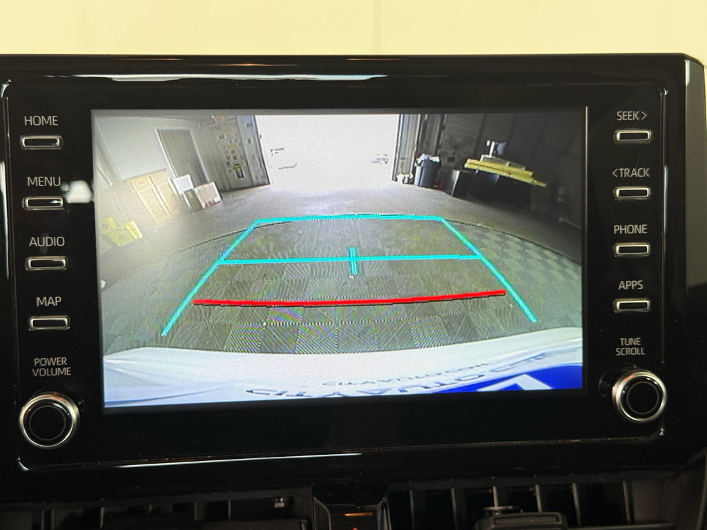 Used 2022 Toyota Corolla LE image 24