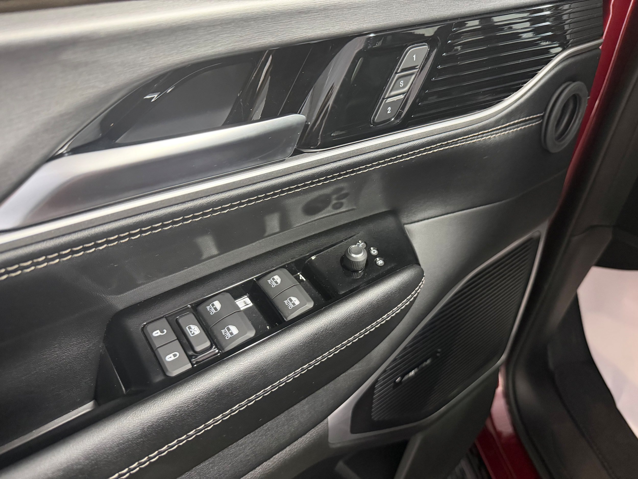 New 2026 Jeep Grand Wagoneer L 4WD image 8