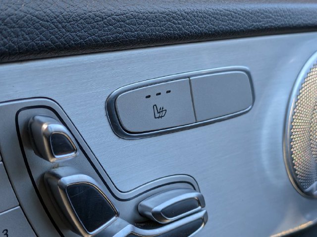 Used 2021 Mercedes-Benz C 300 Sedan image 25