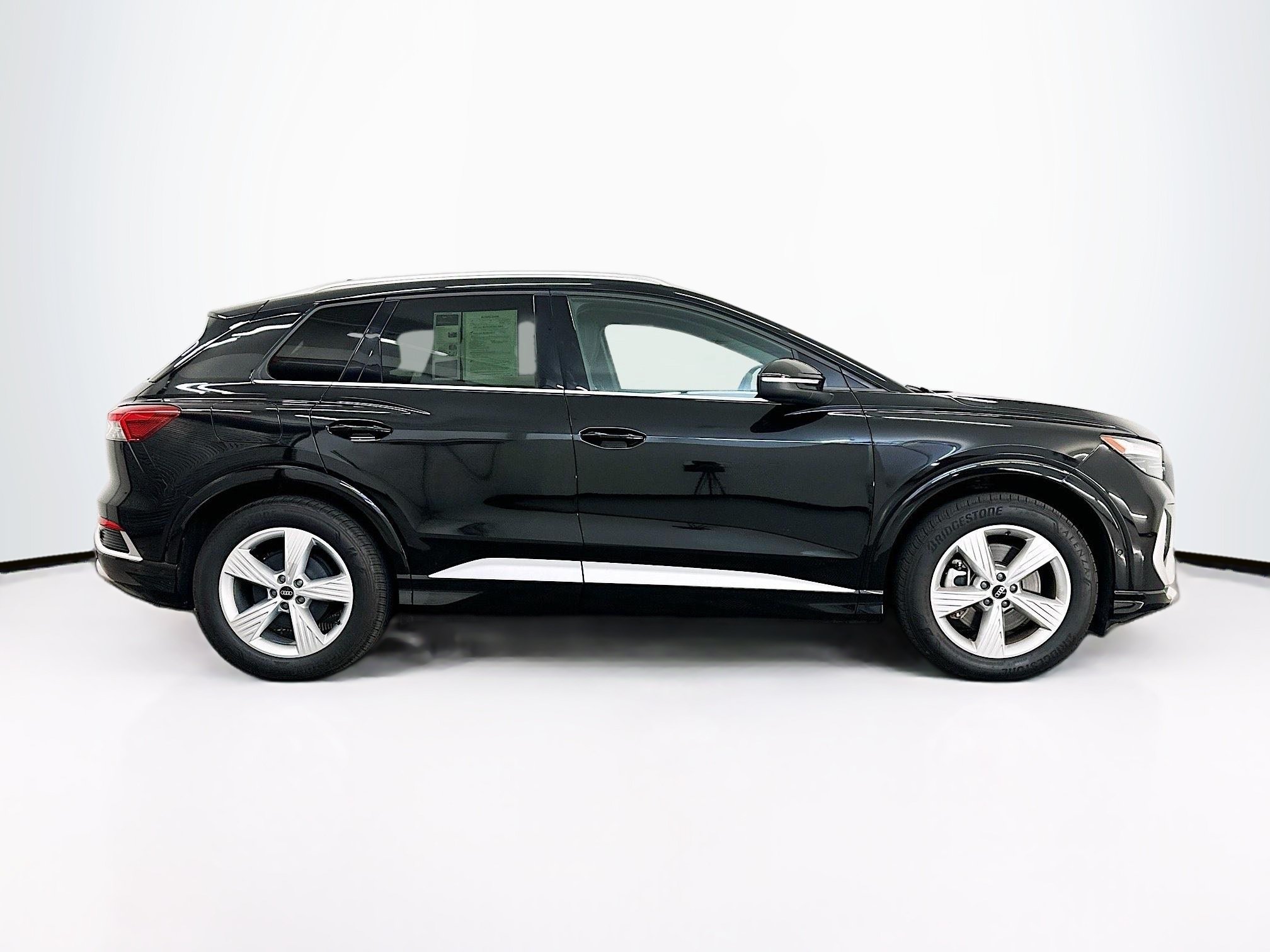 Used 2024 Audi Q4 e-tron Premium Plus w/ Premium Plus AWD/4WD image 10