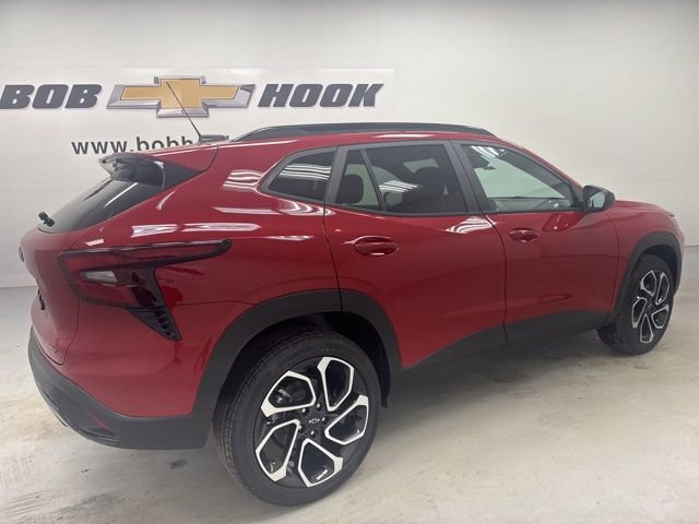 New 2026 Chevrolet Trax RS w/ Driver Confidence Package image 5