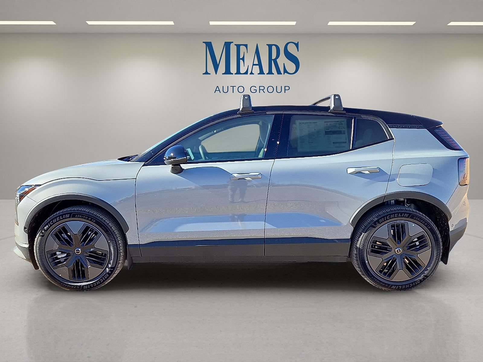 New 2026 Volvo EX30 Cross Country Ultra w/ Protection Package Premier AWD/4WD image 2
