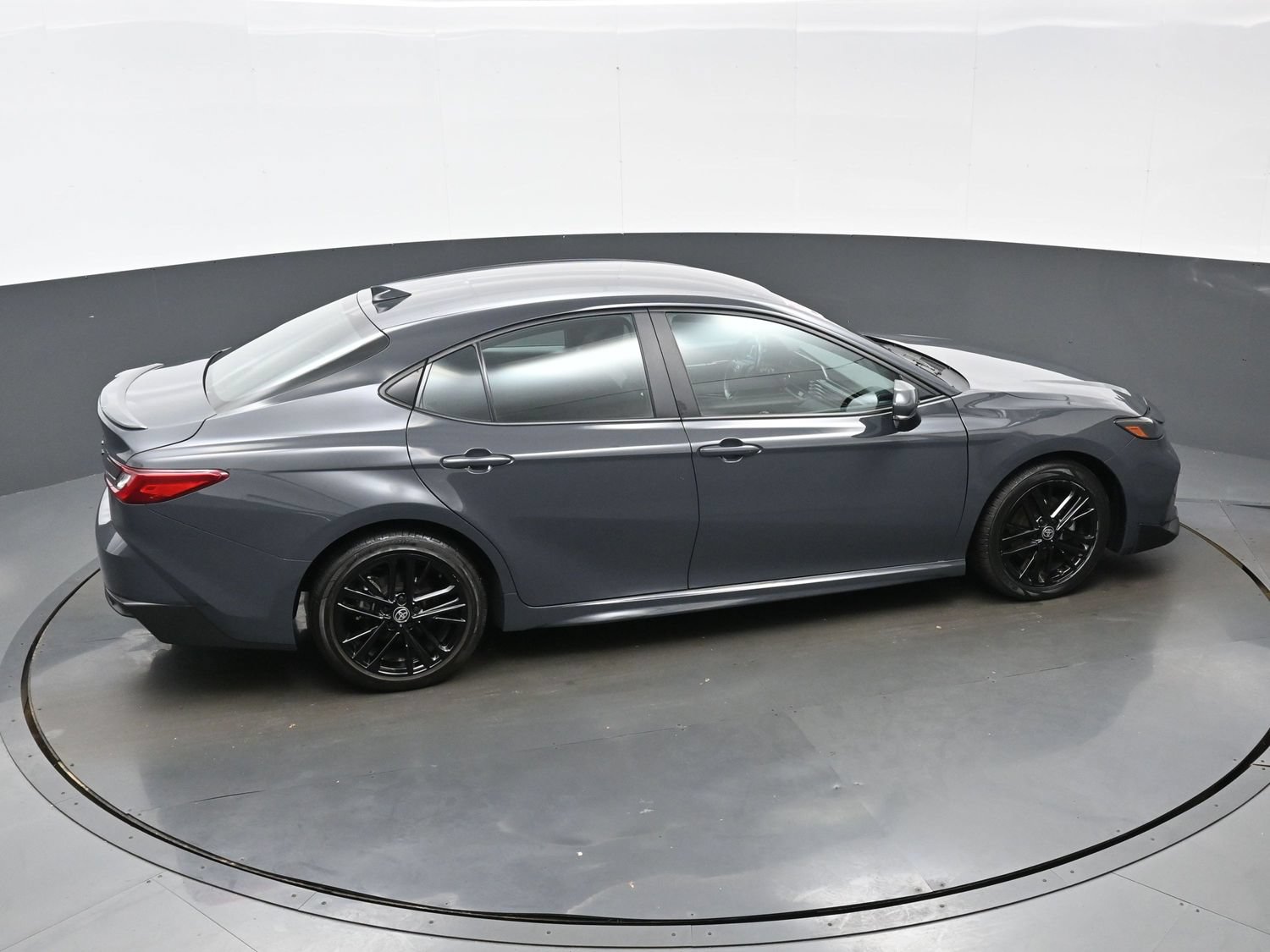 Used 2025 Toyota Camry SE FWD image 42