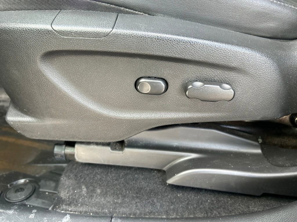 Used 2018 Buick Encore Preferred image 19