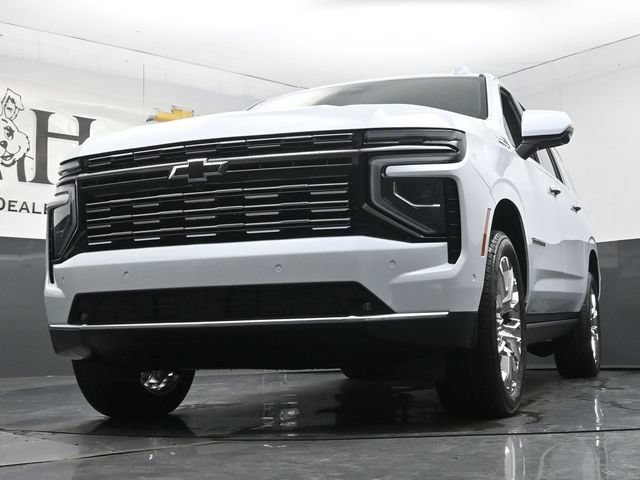New 2026 Chevrolet Suburban High Country AWD/4WD image 35