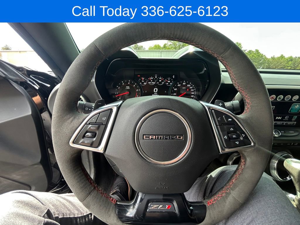 Used 2018 Chevrolet Camaro ZL1 RWD image 20