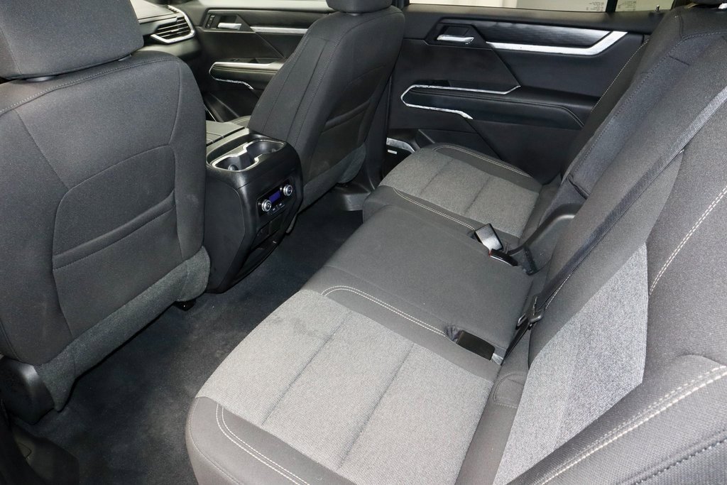 Used 2025 GMC Acadia Elevation image 22