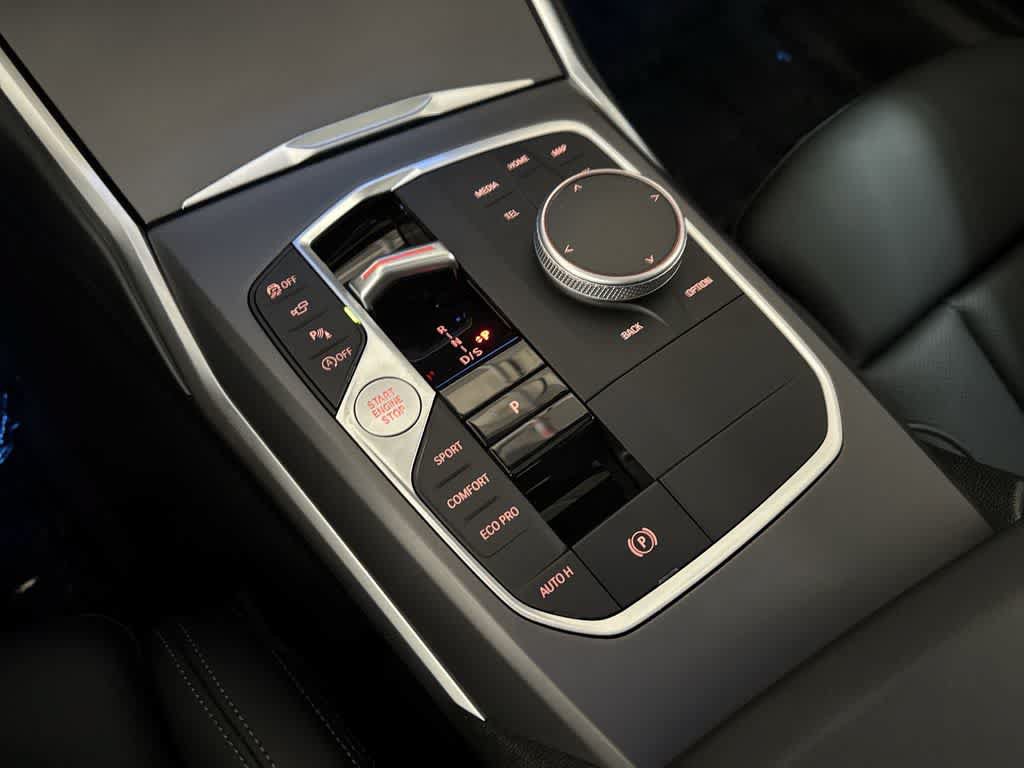 Used 2025 BMW 230i Coupe w/ Premium Package RWD image 20