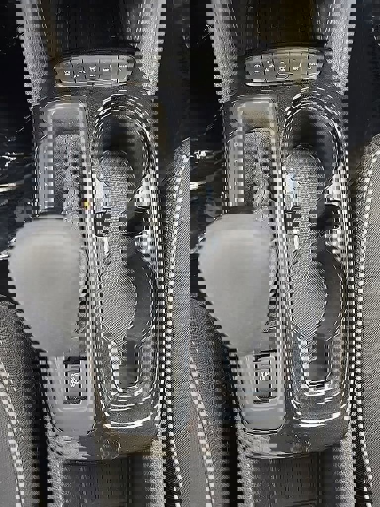 Used 2023 Chevrolet TrailBlazer LT w/ Convenience Package image 40