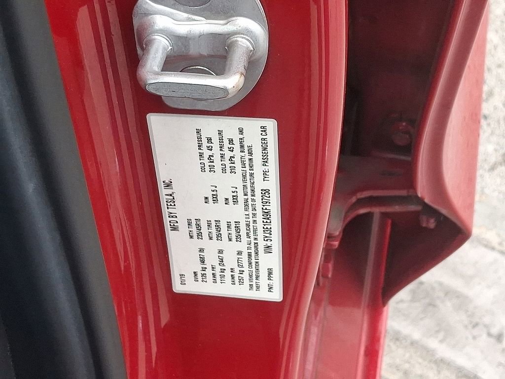 Used 2019 Tesla Model 3 Standard Range image 28