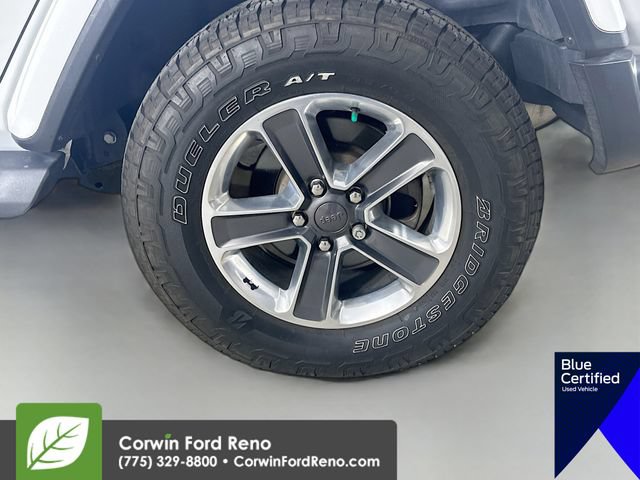 Used 2019 Jeep Wrangler Unlimited Sahara AWD/4WD image 32