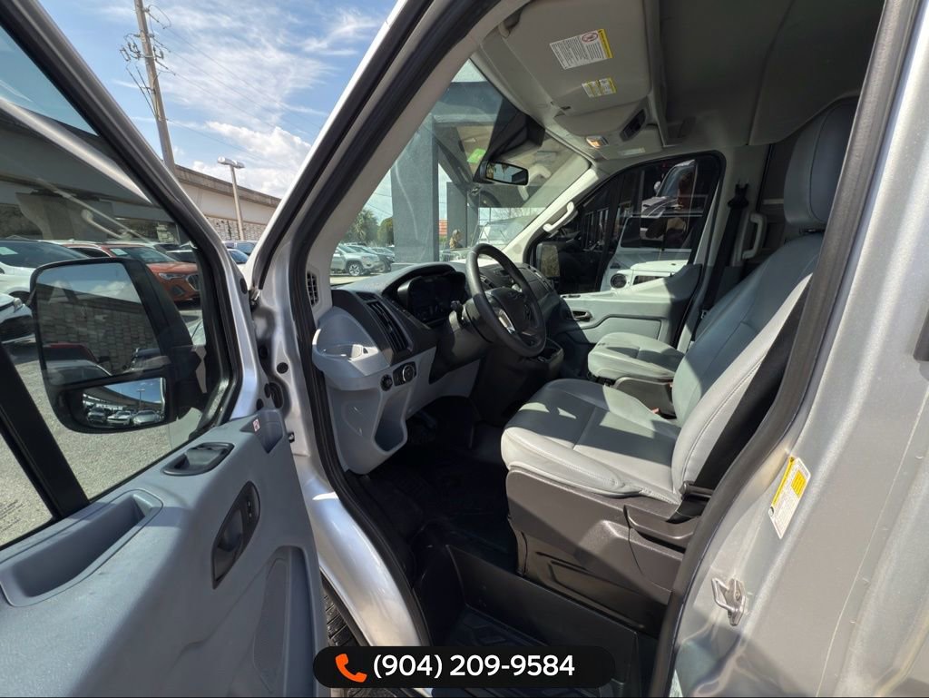 Used 2019 Ford Transit 350 XL image 17