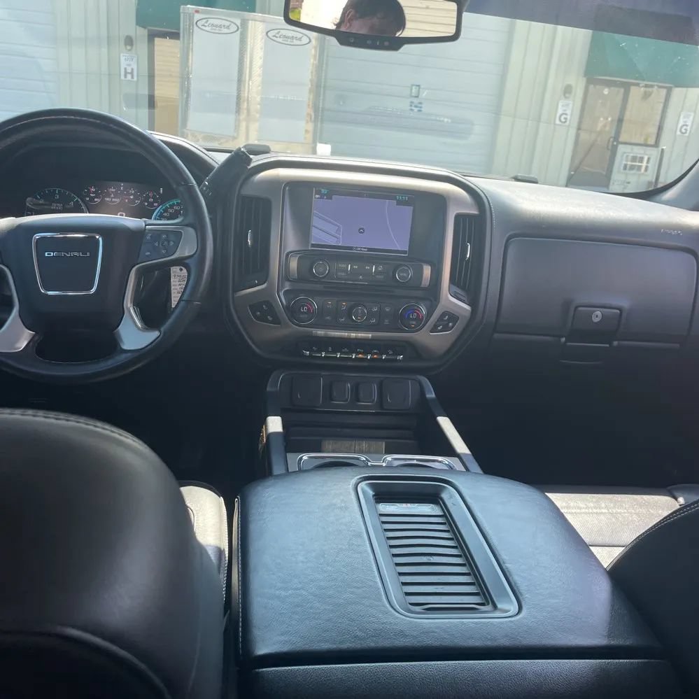 Used 2018 GMC Sierra 1500 Denali AWD/4WD image 24