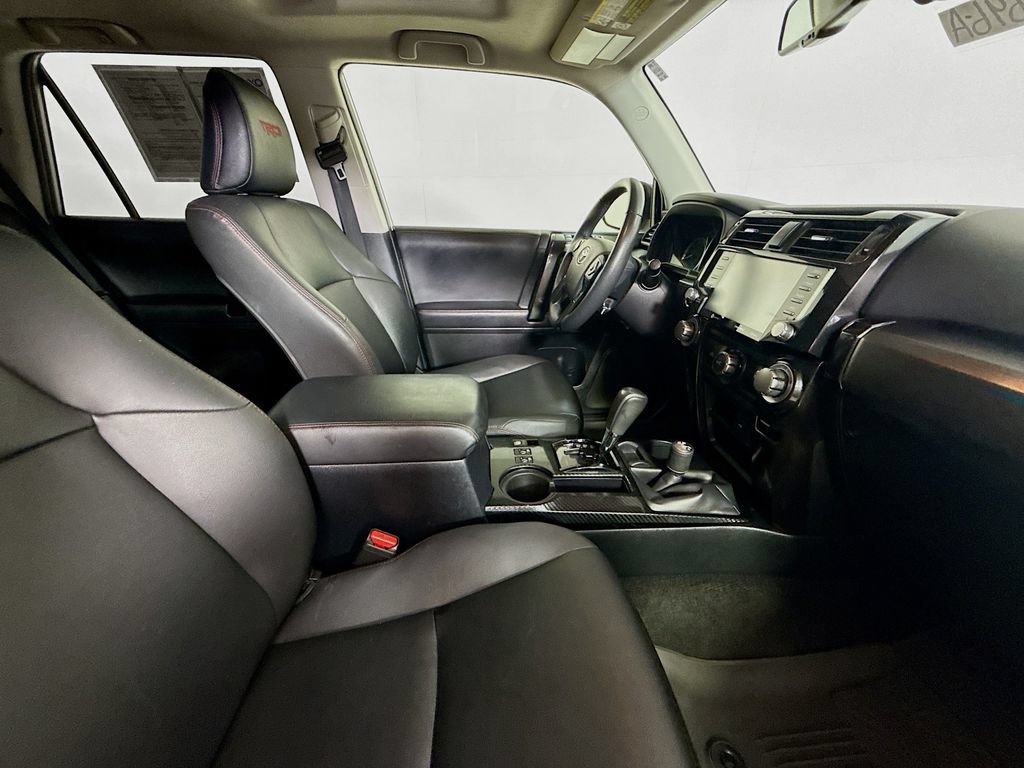 Certified 2021 Toyota 4Runner Venture w/ Moonroof Package AWD/4WD image 26