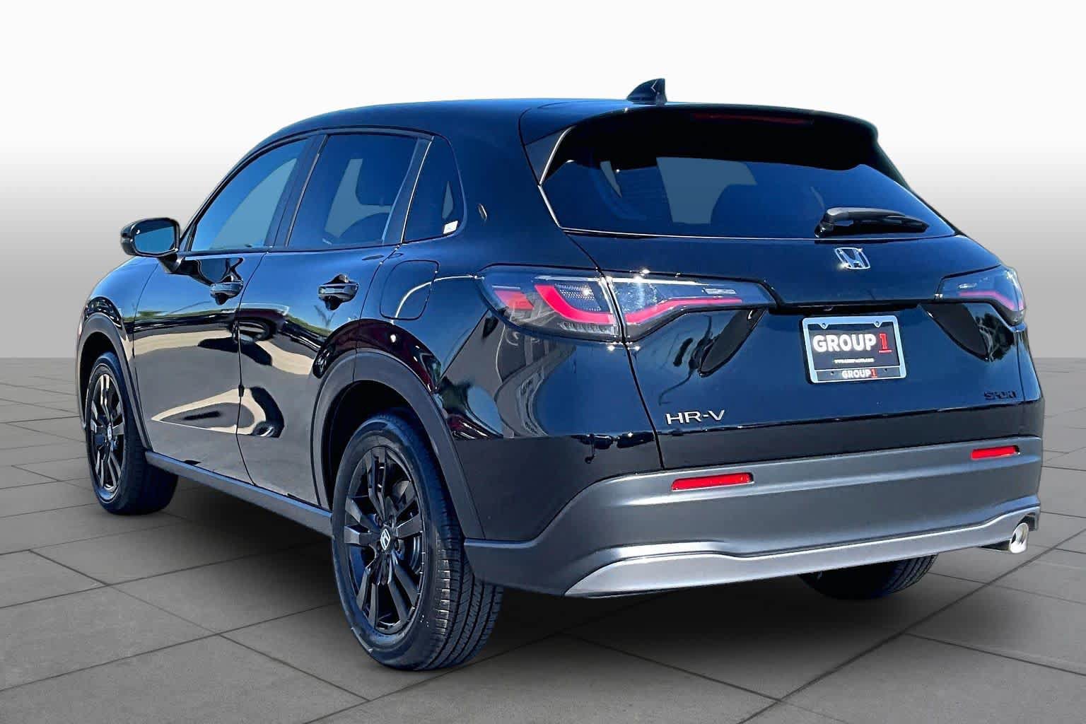 Used 2027 Honda HR-V Sport image 11