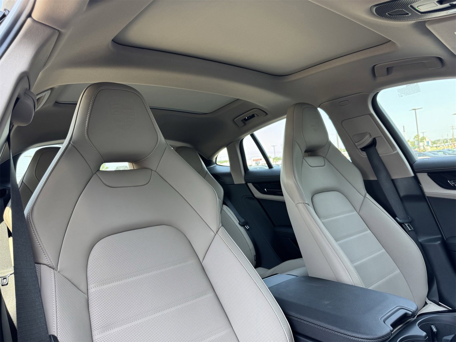 New 2025 Porsche Panamera 4 image 29