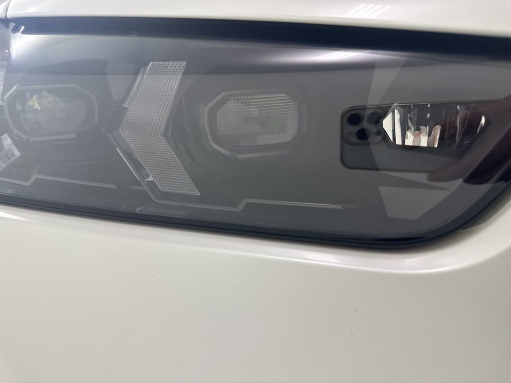 Used 2026 BMW X5 xDrive40i w/ Executive Package image 8