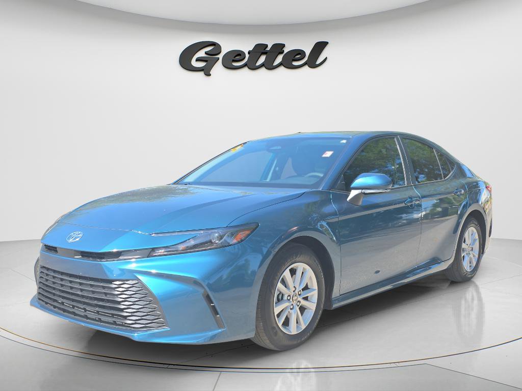 Used 2025 Toyota Camry Hybrid FWD image 1