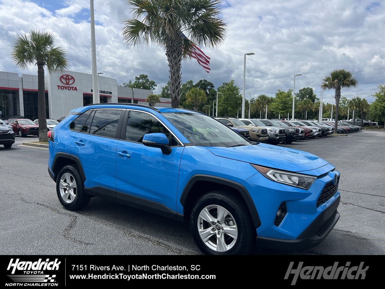 Used 2021 Toyota RAV4 XLE w/ Convenience Package FWD video 1