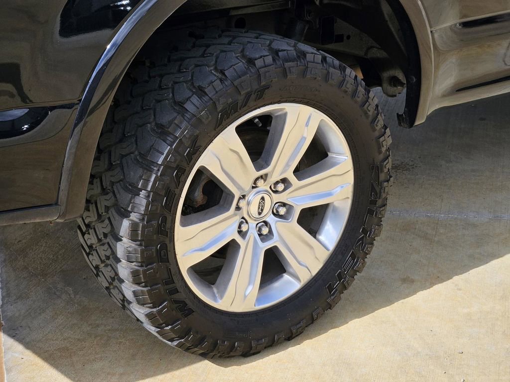 Used 2020 Ford F150 Platinum w/ Equipment Group 701A Luxury image 15