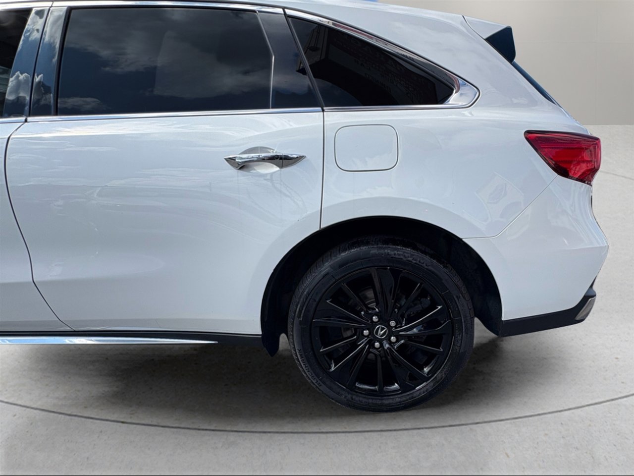 Used 2020 Acura MDX SH-AWD w/Technology Pkg image 44