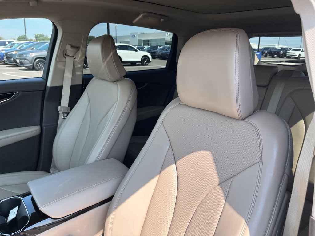 Used 2023 Lincoln Nautilus Reserve w/ Equipment Group 201A AWD/4WD image 12