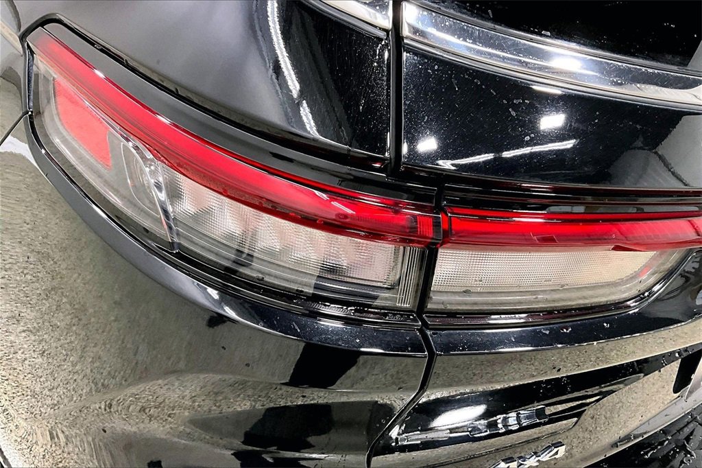 Used 2022 Jeep Grand Cherokee L Limited image 24