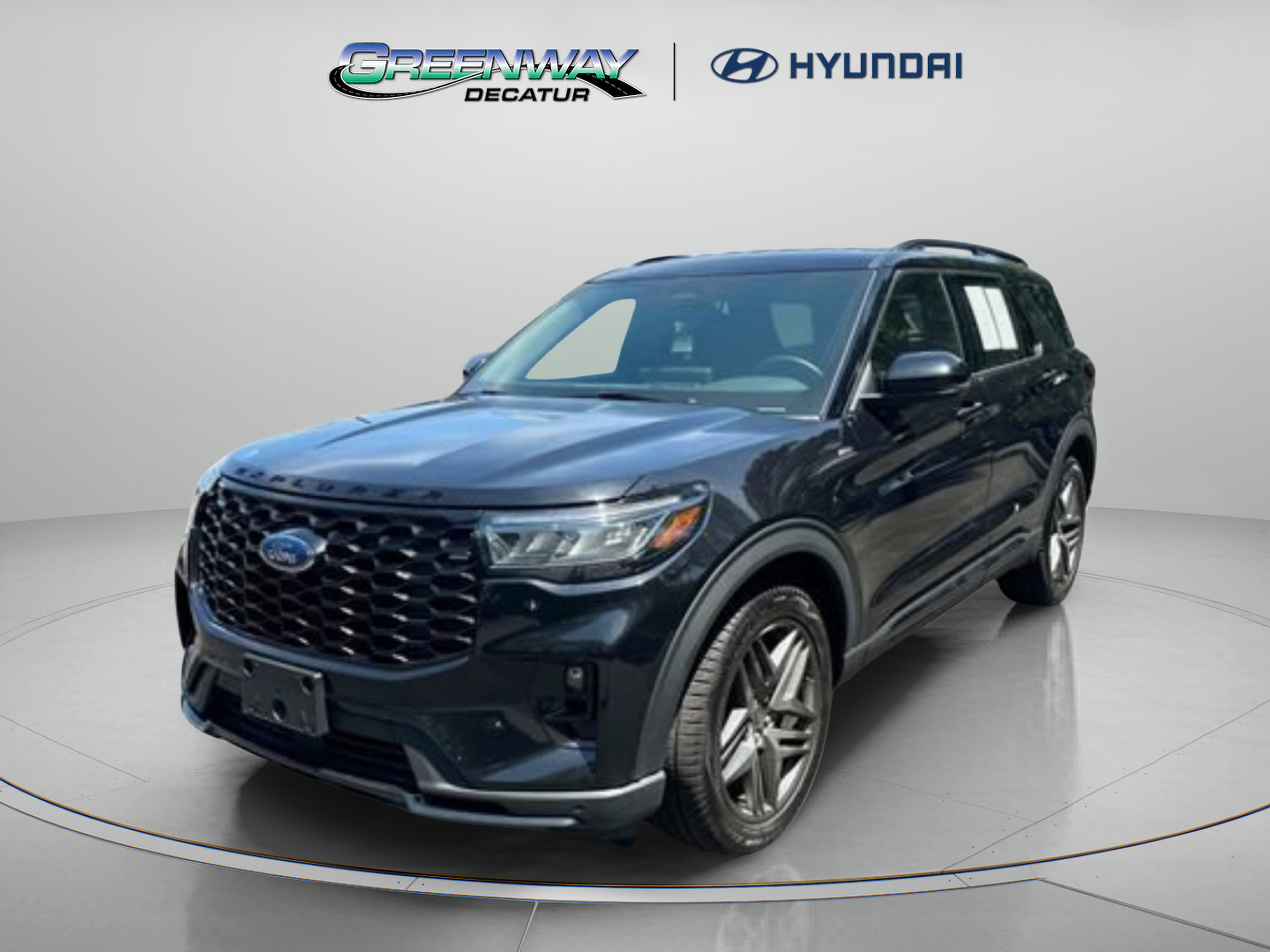 Used 2025 Ford Explorer ST-Line w/ ST-Line Street Pack AWD/4WD image 4