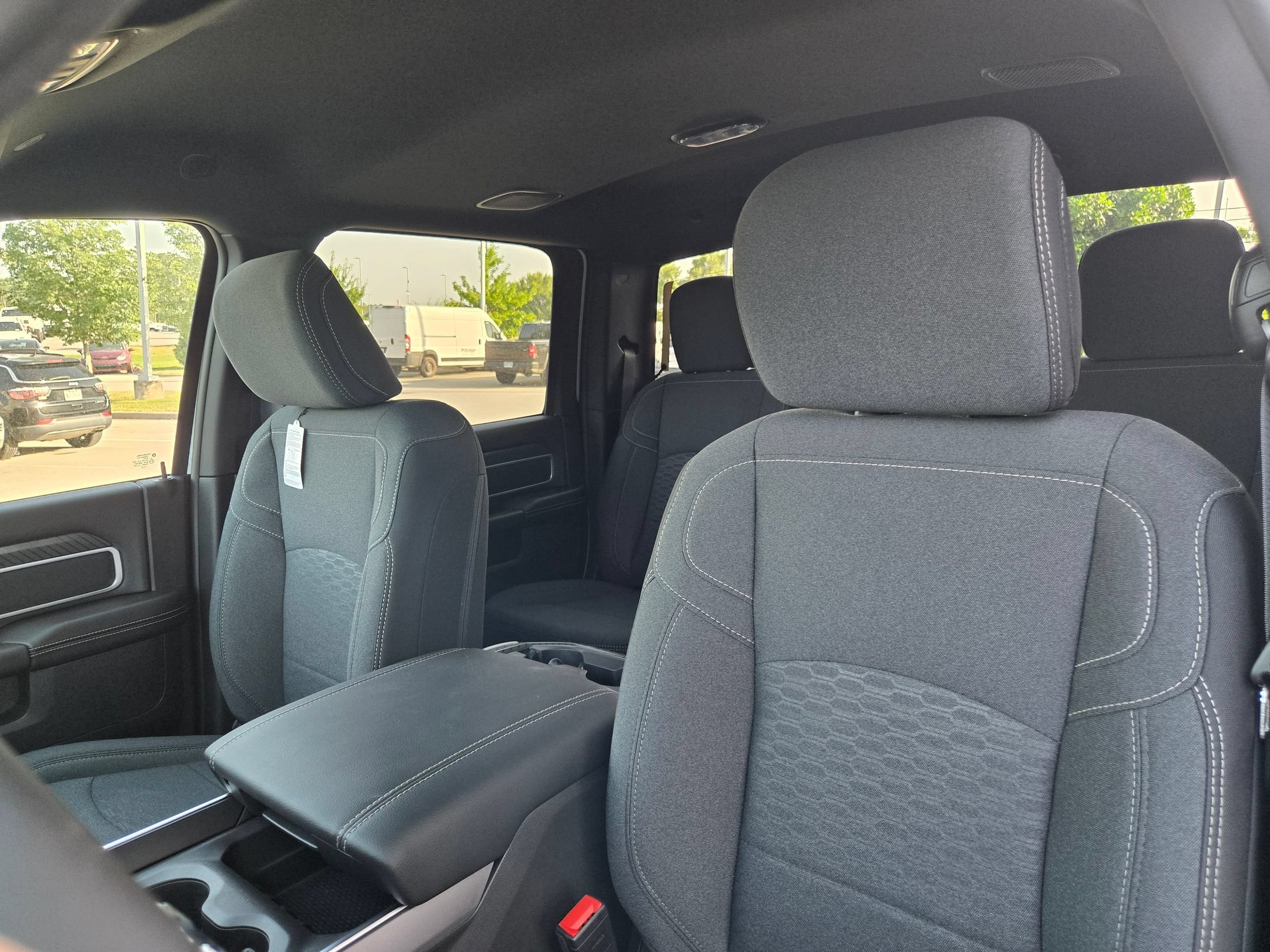 New 2026 RAM 2500 Big Horn AWD/4WD image 21