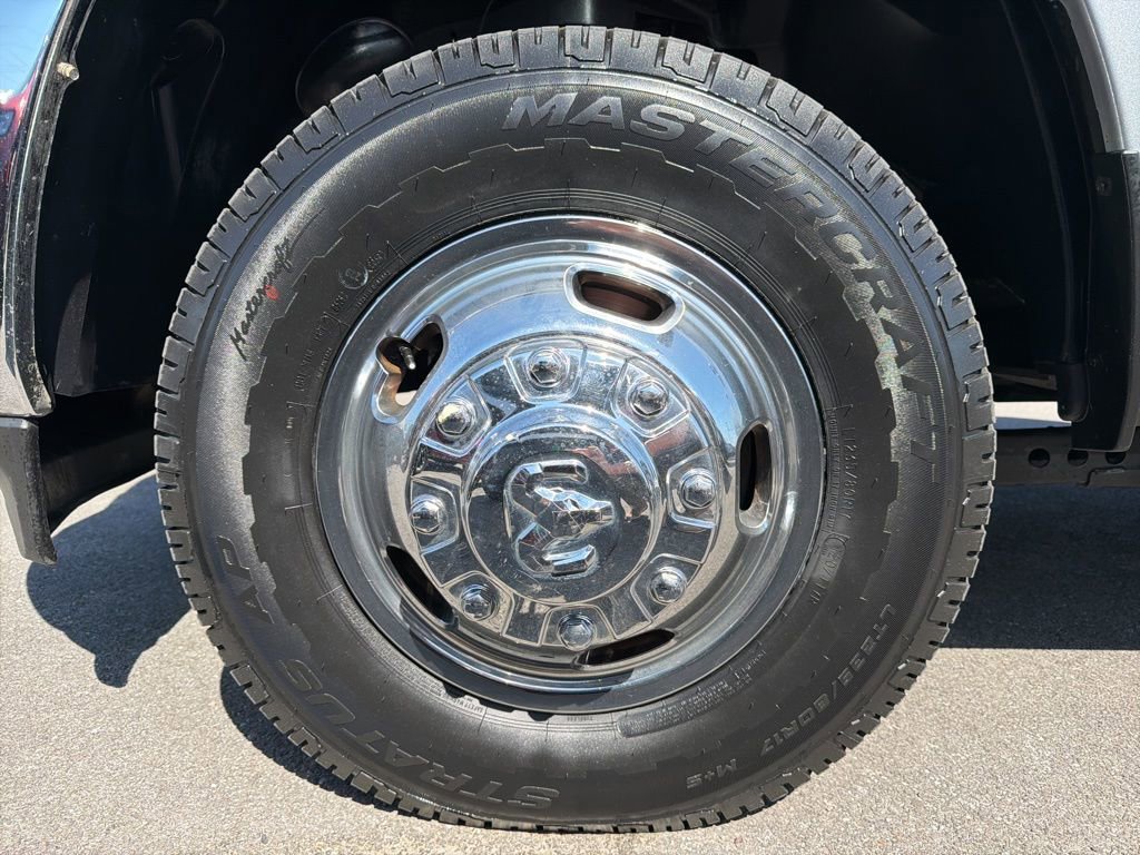 Used 2022 RAM 3500 Tradesman AWD/4WD image 14