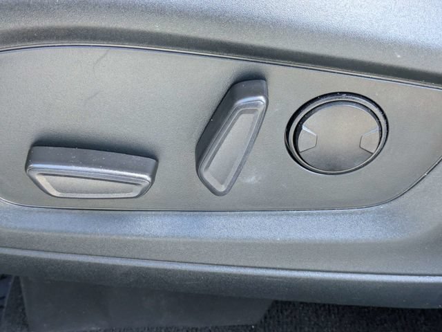 Used 2020 Ford Explorer XLT RWD image 18