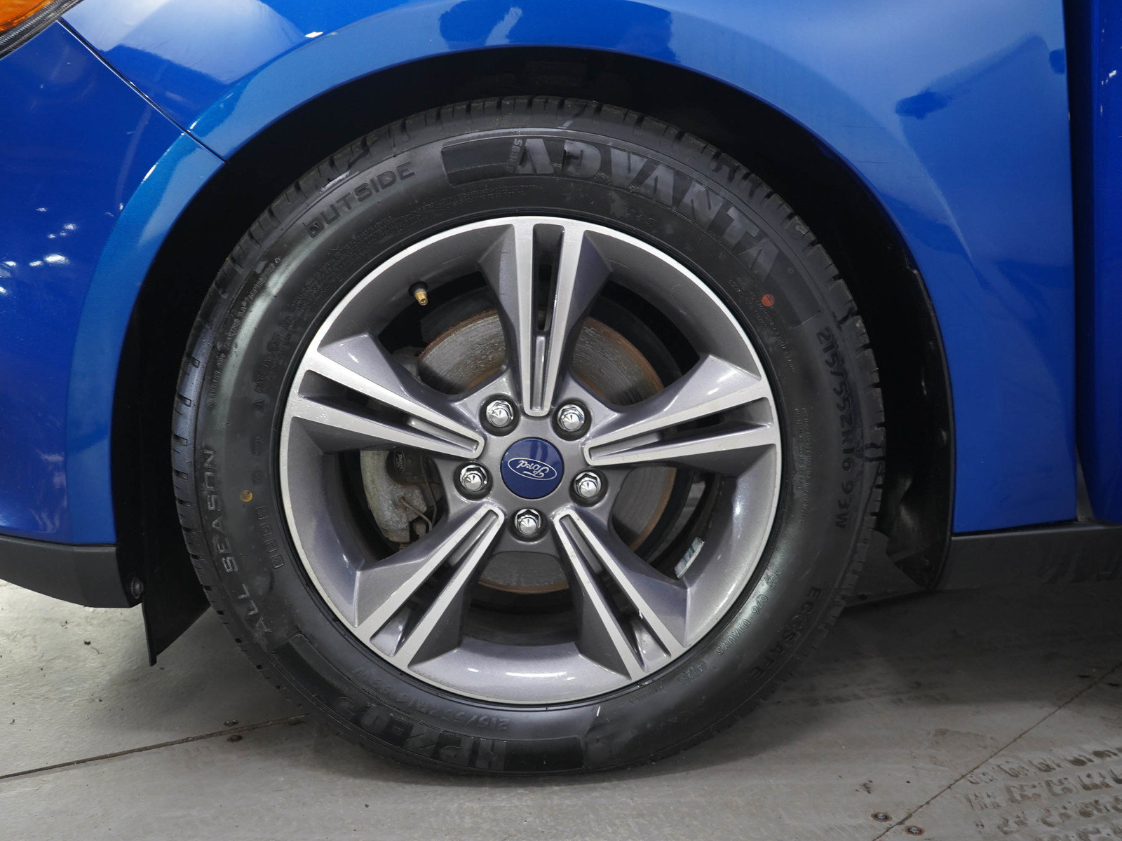 Used 2018 Ford Focus SE w/ SE Appearance Package FWD image 27