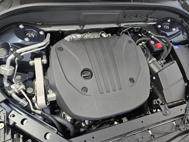 New 2026 Volvo XC60 B5 Plus w/ Protection Package Premier image 18