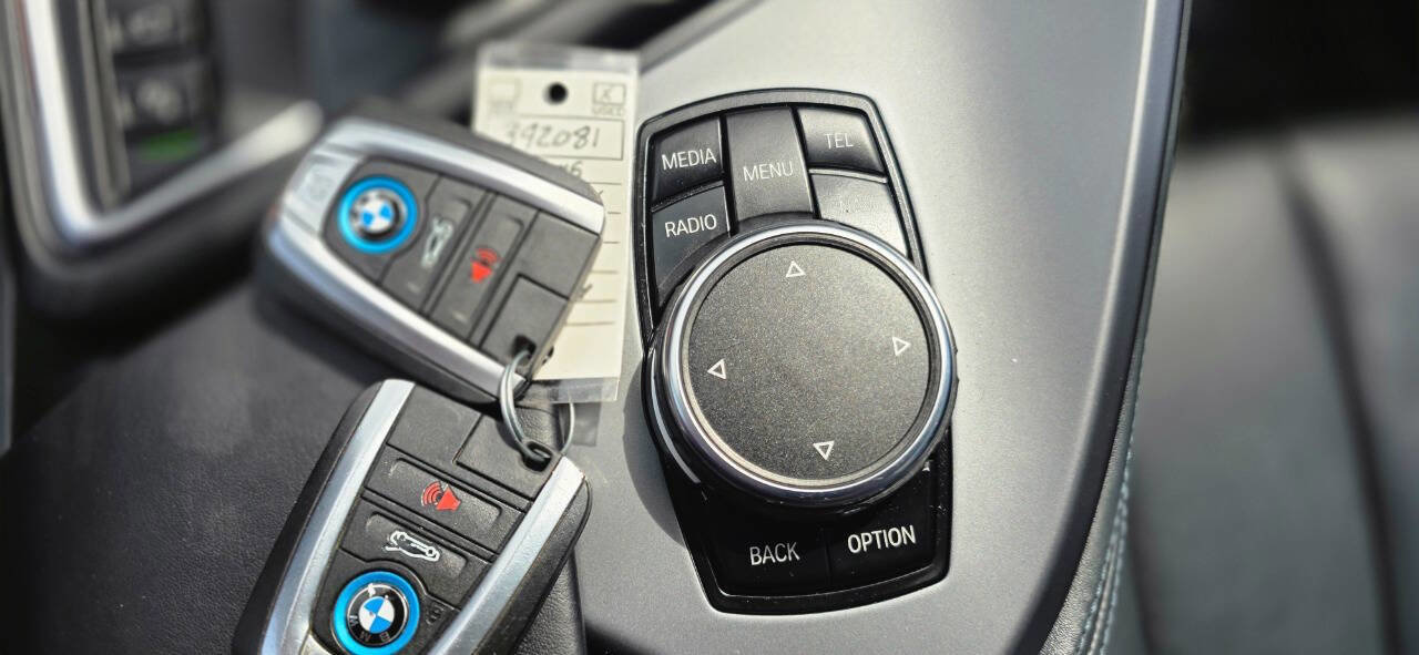 Used 2015 BMW i8 image 21