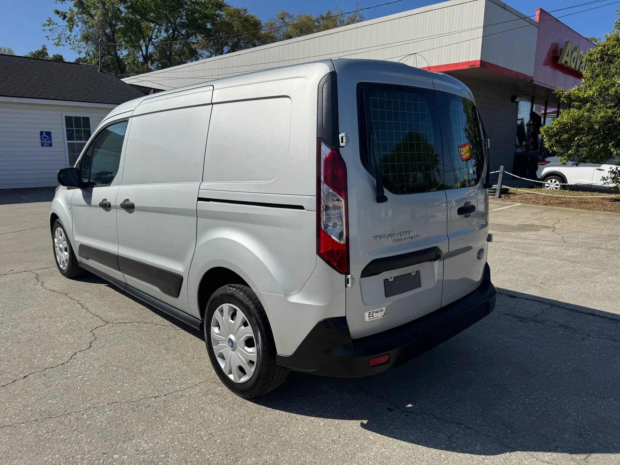 Used 2023 Ford Transit Connect XLT FWD image 6