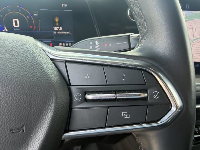 Used 2025 Chevrolet Suburban LT RWD image 32