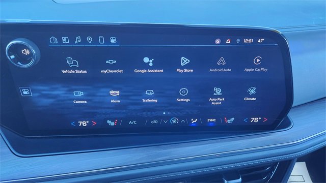 Used 2025 Chevrolet Suburban LT image 33