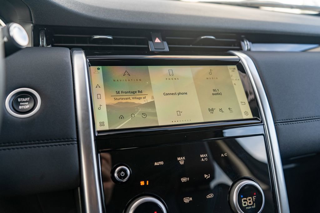 Used 2023 Land Rover Discovery Sport S image 29