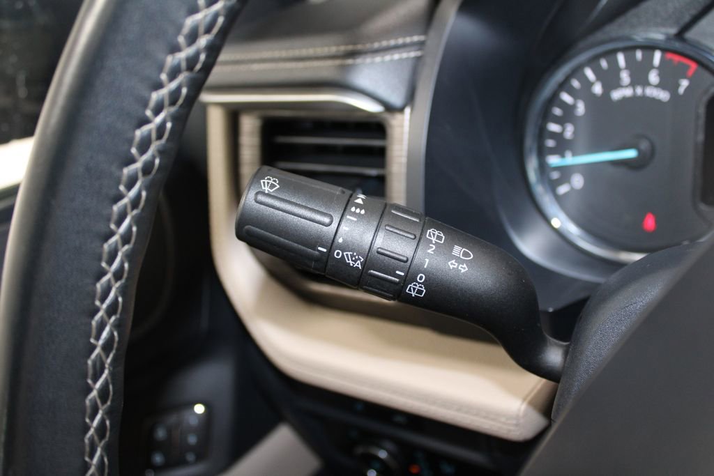 Used 2024 Ford Expedition Limited image 43