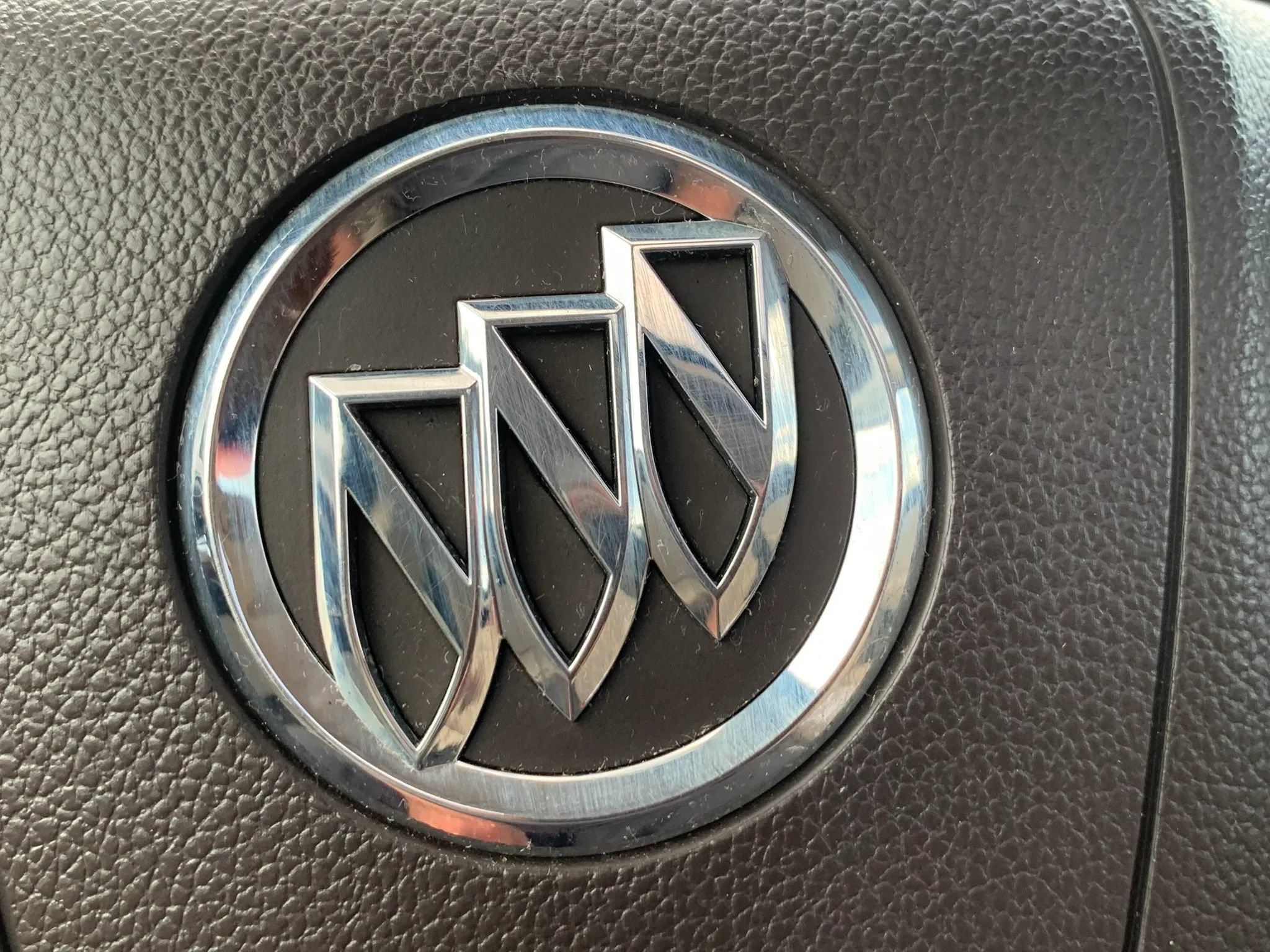 Used 2013 Buick Verano Leather FWD image 19